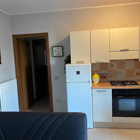 Indipendente Vicino Ferrari شقة